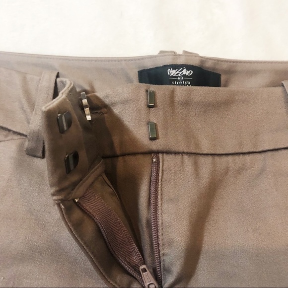 ⭐5 for $25 Mossimo Stretch Extensible Fit 3 Shorts - Picture 4 of 6